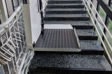Foto vom Plattformlift im Rathaus